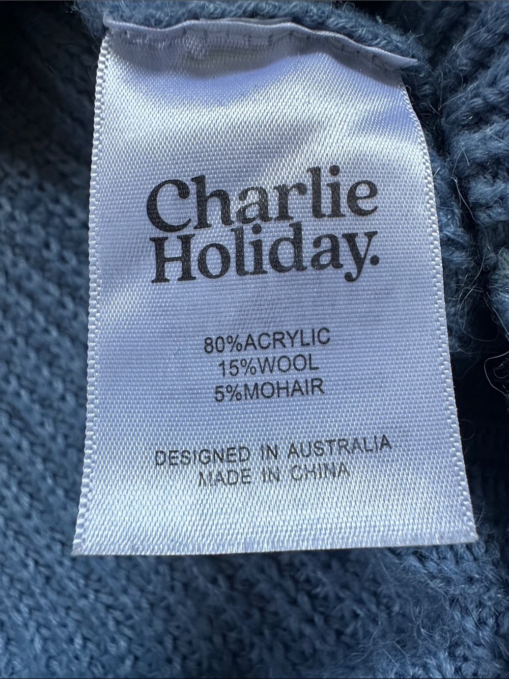 Charlie Holiday Dusty Blue Ribbed V-Neck Cropped Cardigan Size M - Picture 6 of 6